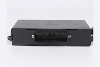 解放天V龍V車輛門(mén)窗控制器3746070-9801B